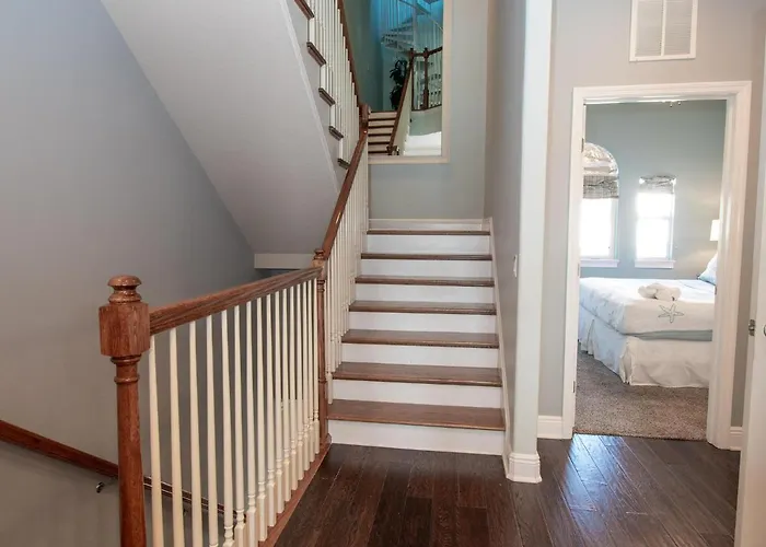 Paradise Cove Townhome 145-3 - Premium Waterfront Community Villa