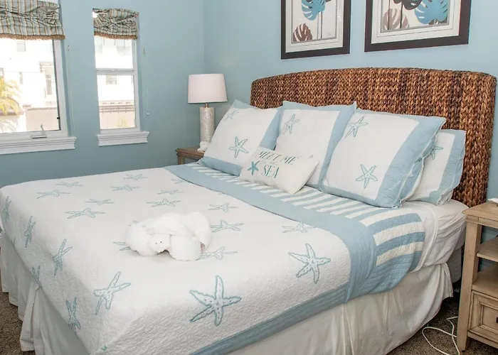 Paradise Cove Townhome 145-3 - Premium Waterfront Community