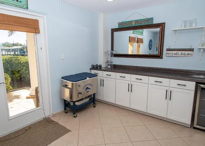 Paradise Cove Townhome 145-3 - Premium Waterfront Community * Clearwater Beach