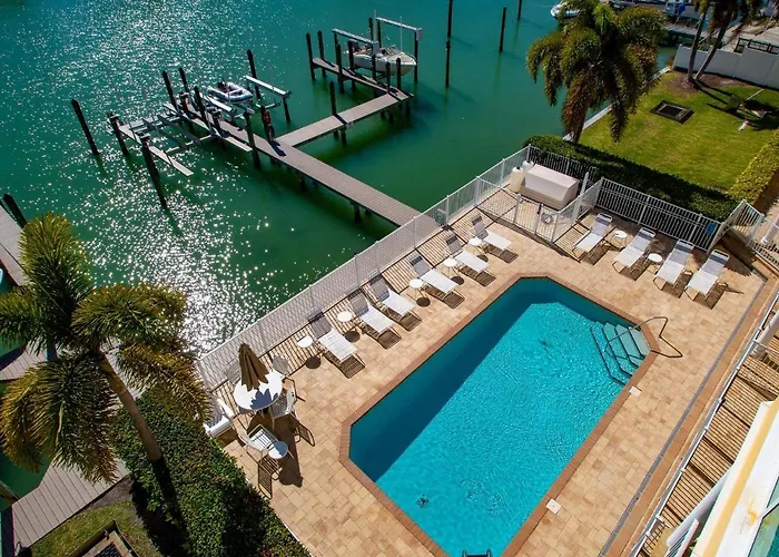 Paradise Cove Townhome 145-3 - Premium Waterfront Community Villa
