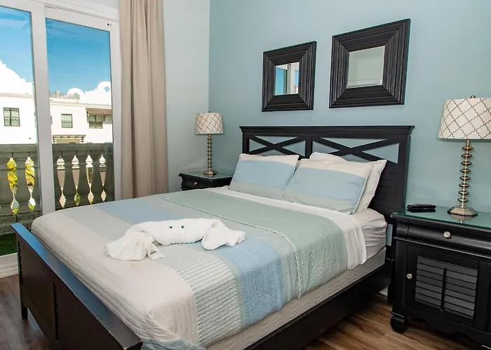 Villa Paradise Cove Townhome 145-3 - Premium Waterfront Community