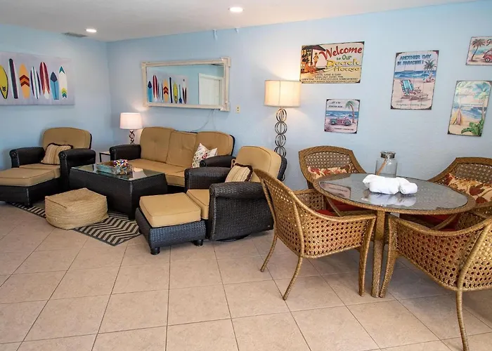 Paradise Cove Townhome 145-3 - Premium Waterfront Community Villa *