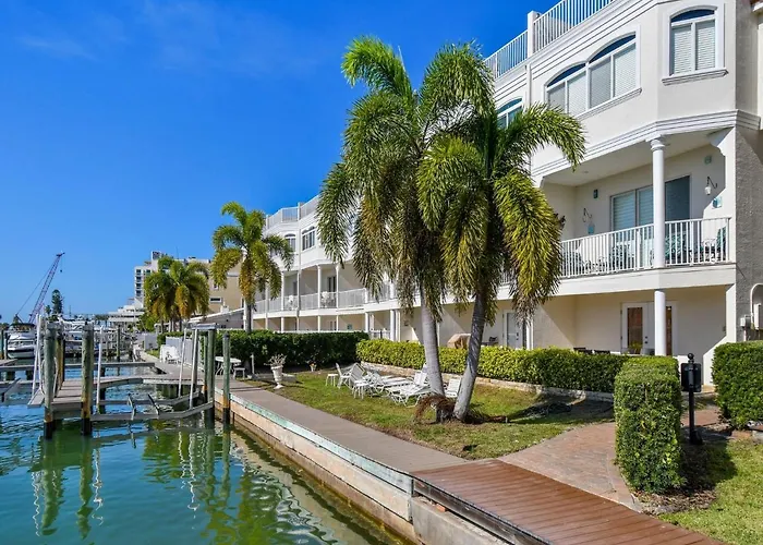 Paradise Cove Townhome 145-3 - Premium Waterfront Community Villa Clearwater Beach