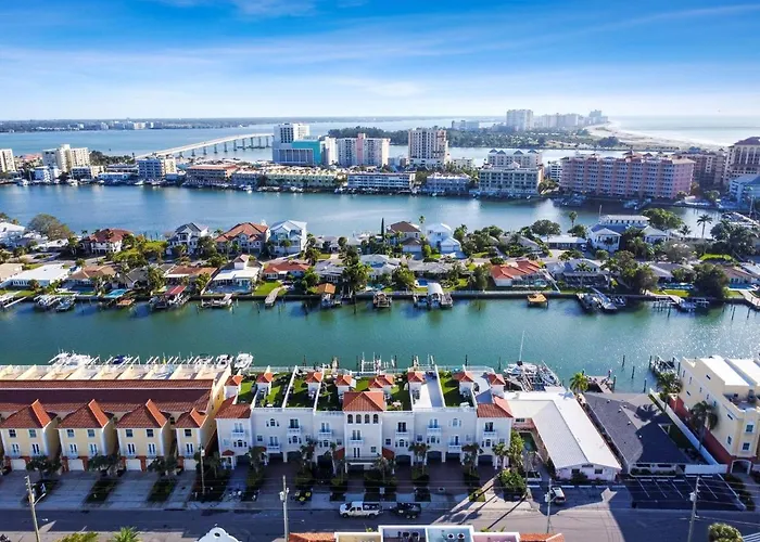 Paradise Cove Townhome 145-3 - Premium Waterfront Community Villa